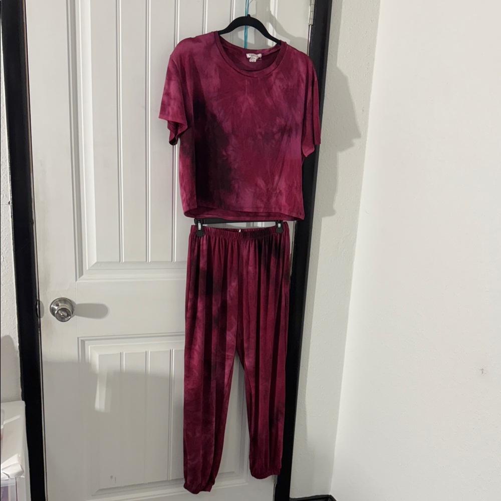 Tie-Dye Two-Piece Lounge Set - Berry